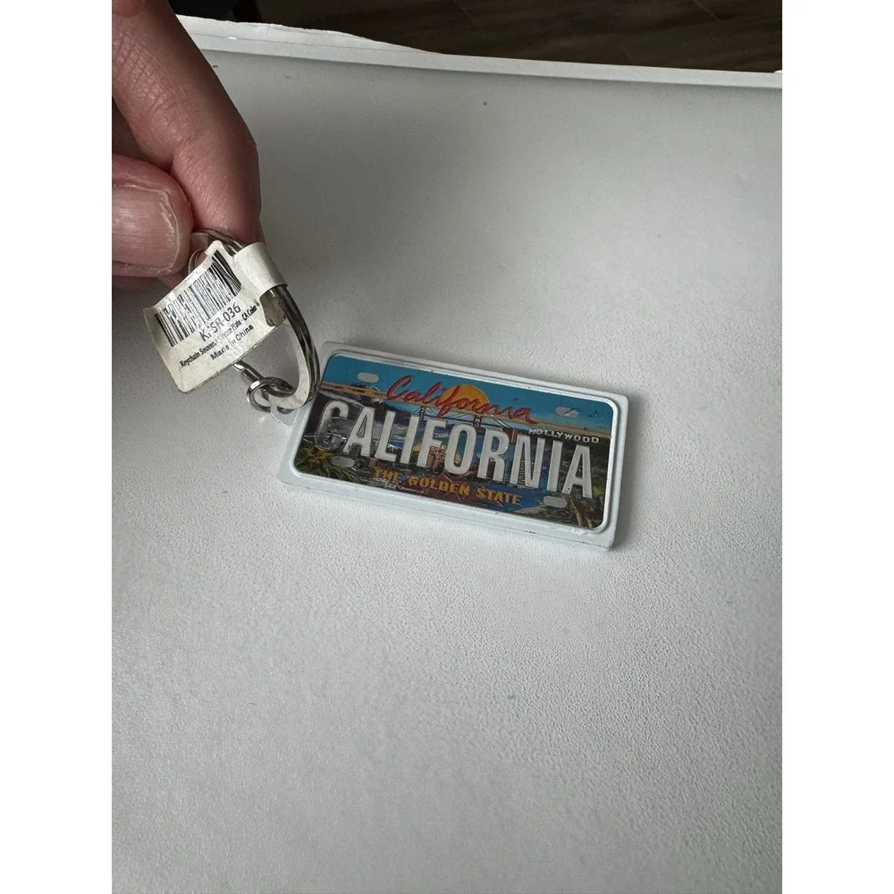 California License Plate Keychain‎ Souvenir The Golden State Hollywood